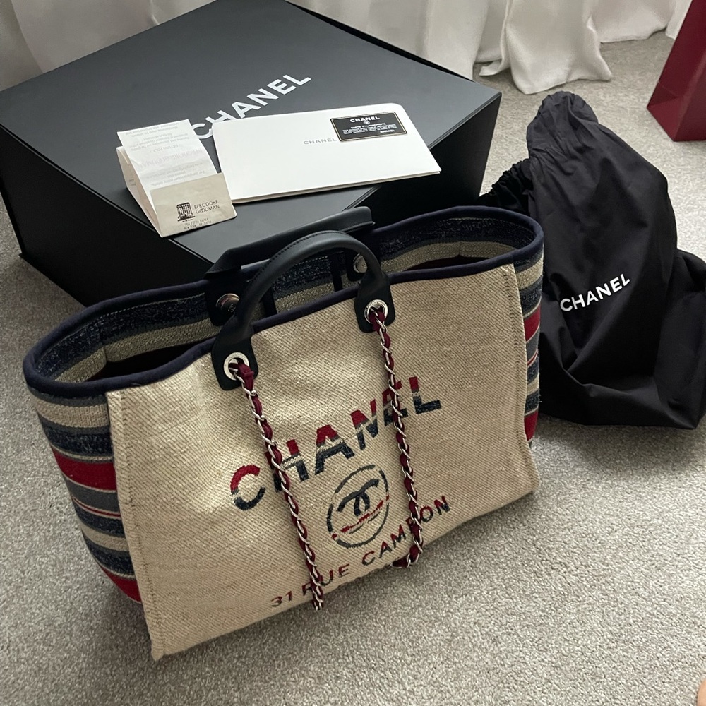 Chanel Deauville med tote